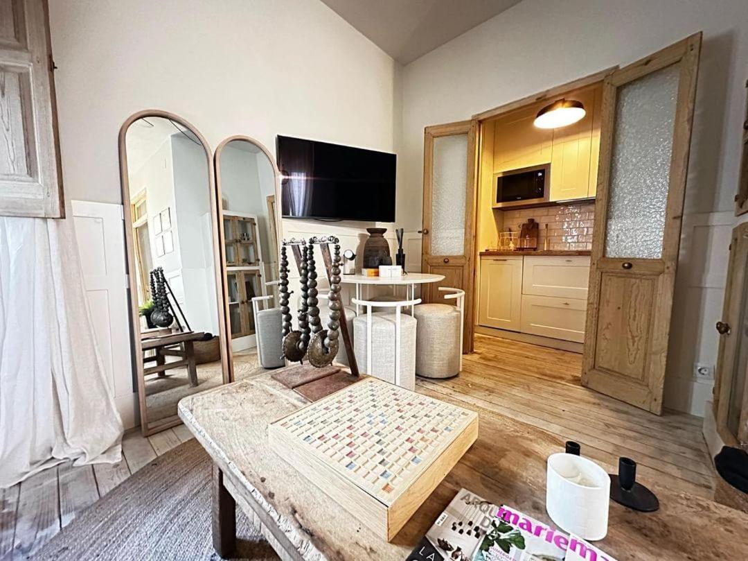 Boutique Embajadores Apartment Мадрид Екстериор снимка