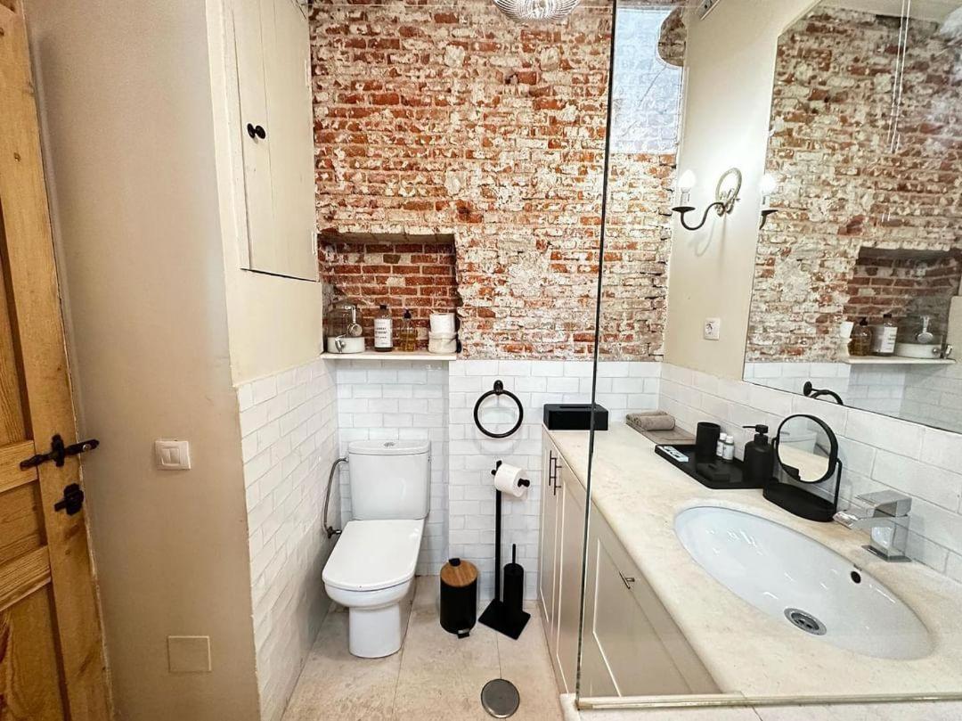 Boutique Embajadores Apartment Мадрид Екстериор снимка